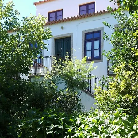 Casa De Ferreiros * Refoios do Lima